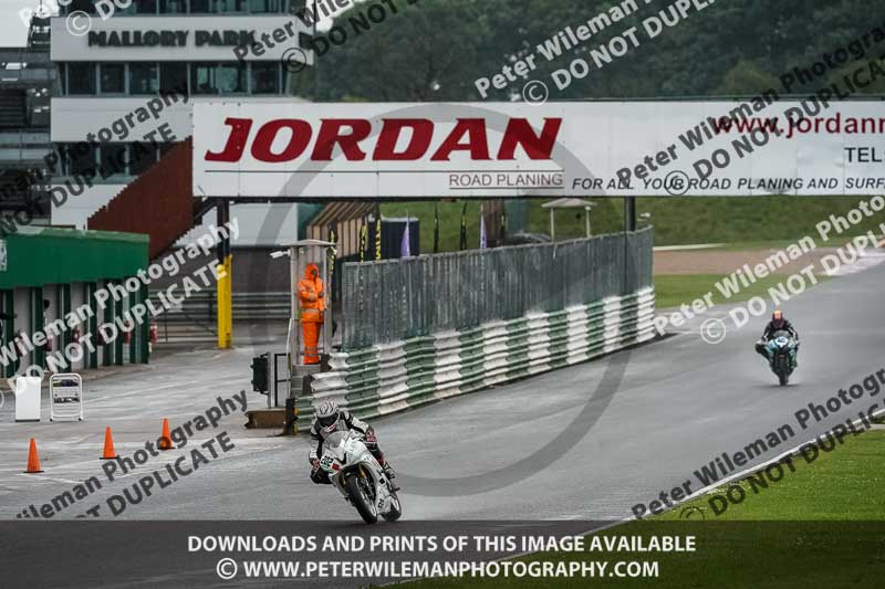 enduro digital images;event digital images;eventdigitalimages;mallory park;mallory park photographs;mallory park trackday;mallory park trackday photographs;no limits trackdays;peter wileman photography;racing digital images;trackday digital images;trackday photos